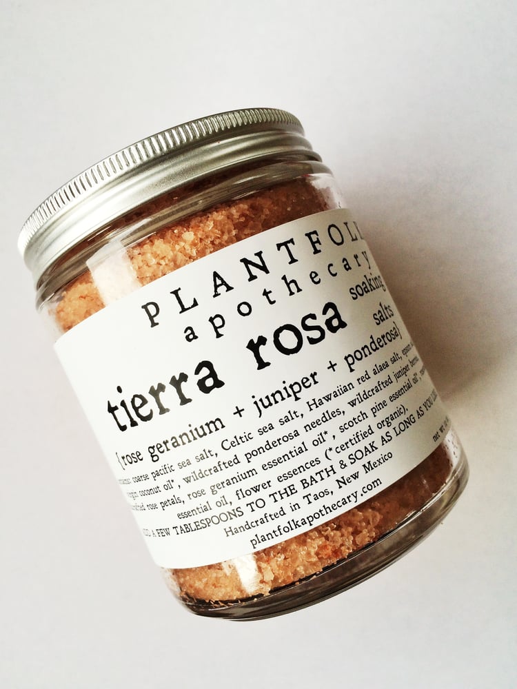 Image of tierra rosa // juniper + rose geranium botanical salt soak