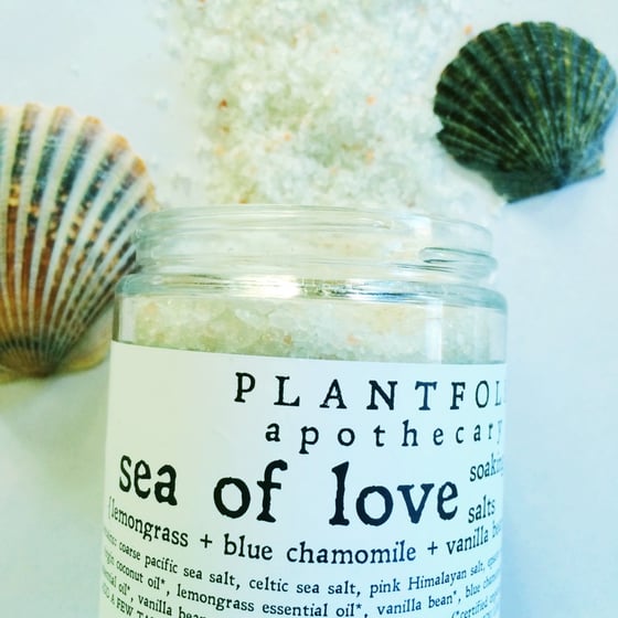 Image of sea of love {lemongrass + blue chamomile+ vanilla bean} botanical salt salt