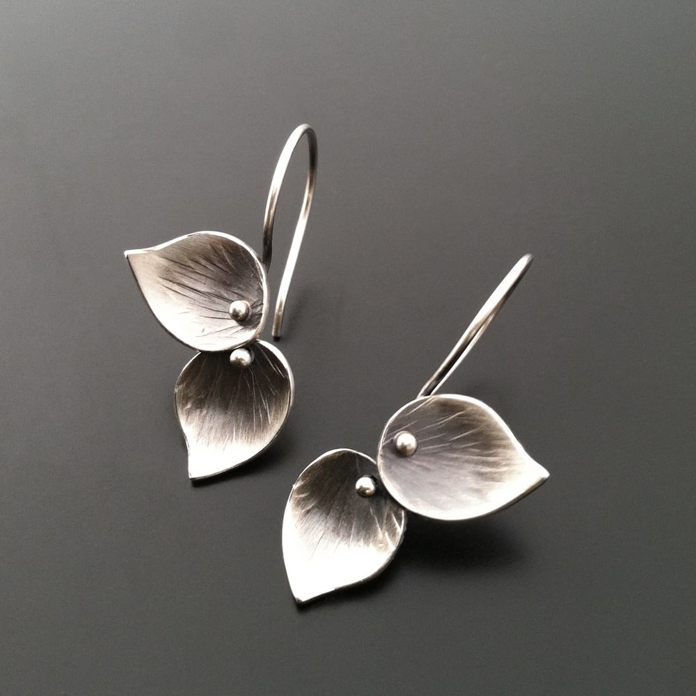 Image of Petite Double Leaf Earrings