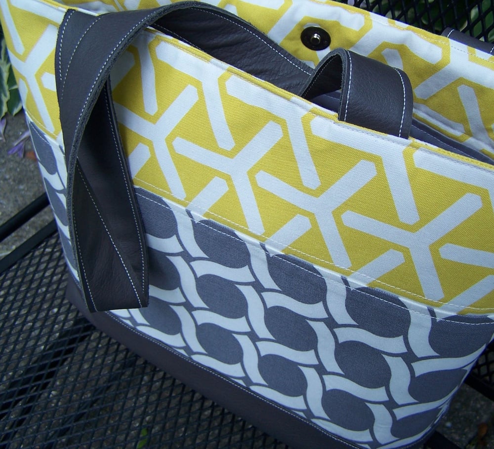 Image of Victoria Tote