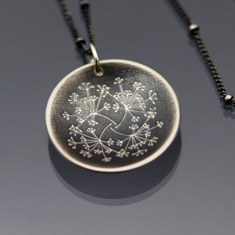 Silver Queen Anne's Lace necklace Image 2