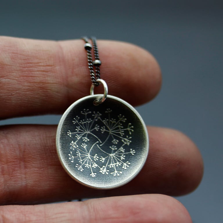 Silver Queen Anne's Lace necklace Image 3