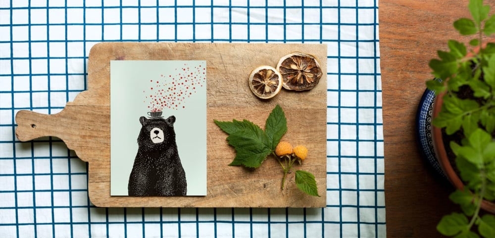 Image of Carte postale "l'ours á la tasse"