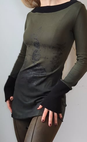 Image of Kultchen Offshoulder Sweater with snake print in green (Size XS-S & Size M-L)