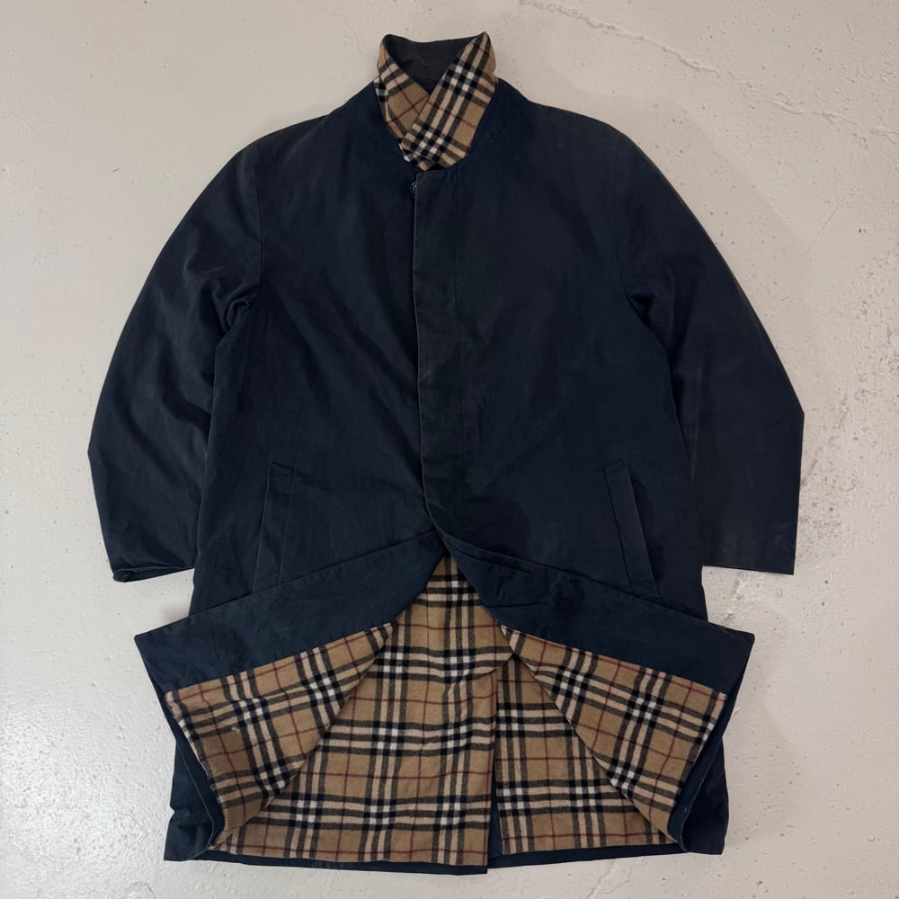 Image of 2000s Burberry London Trench Coat, Size Large