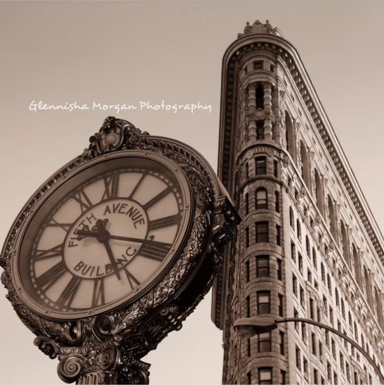 Image of Flat Iron 5th Avenue Clock