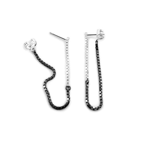 Image of INDIFFERENCE SILVER EARRINGS
