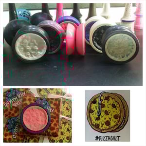 Image of pizzacvlt /deathray classic throw collab