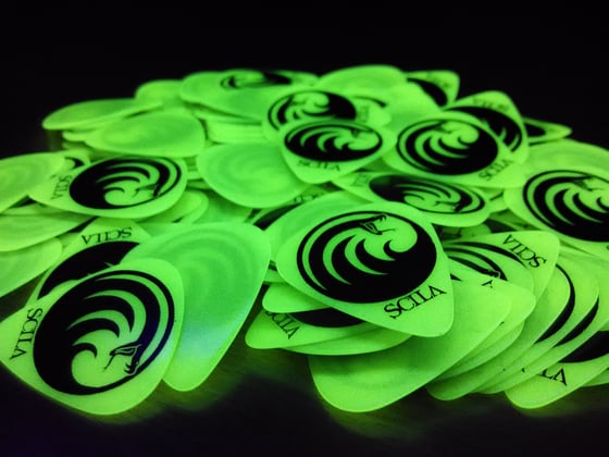 Image of Official Guitar Pick *GLOW IN THE DARK!* x1