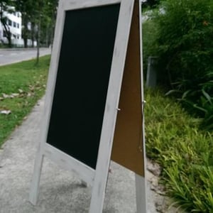 Standing Chalkboard Cream White Broad Frame