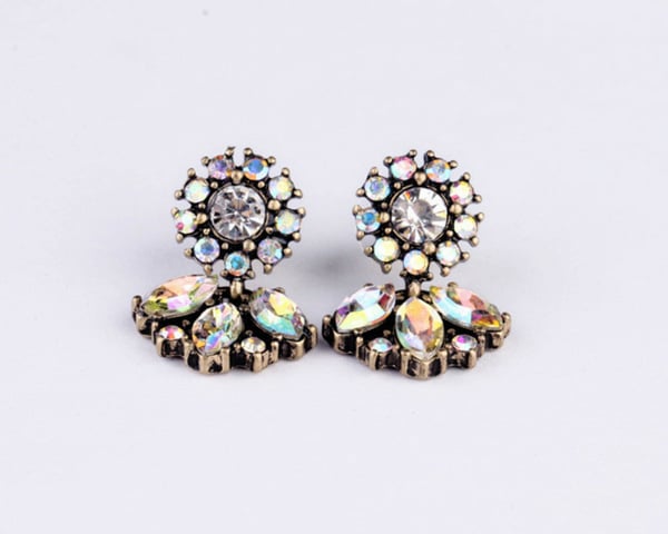 Image of VINTAGE CRYSTAL STUD EARRINGS