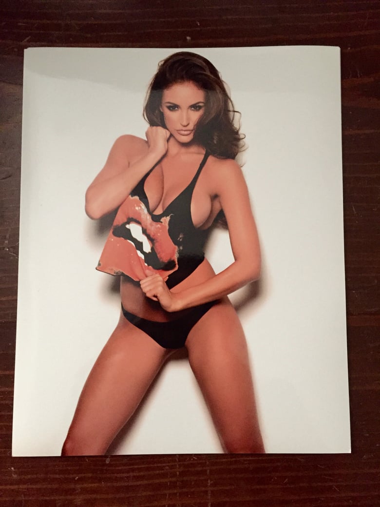 Image of Signed and personalized 8X10 Glamour Shoot photo