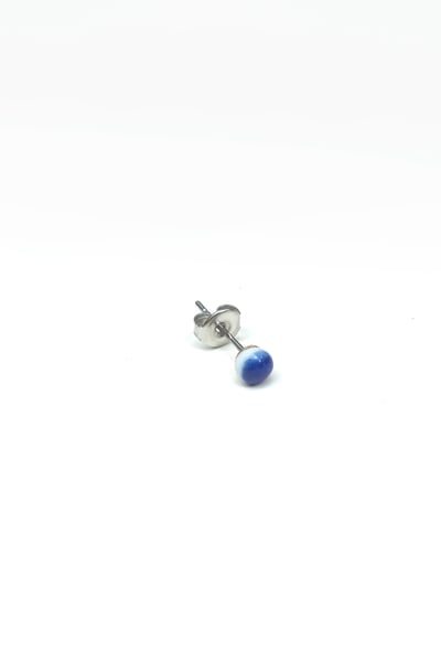 Image of blue dot earring
