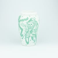 Image 1 of 420 SNOOPY VASE 