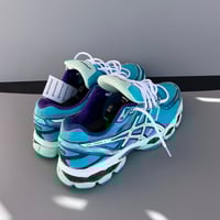 Image 2 of size: us9W uk7  eu40.5 cm25.75