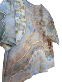 Image 9 of L Crop Tee in Earthy Geode Ice Dye