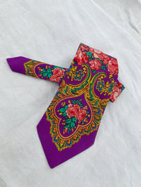 Image 2 of GRAVATA COR MORADA.