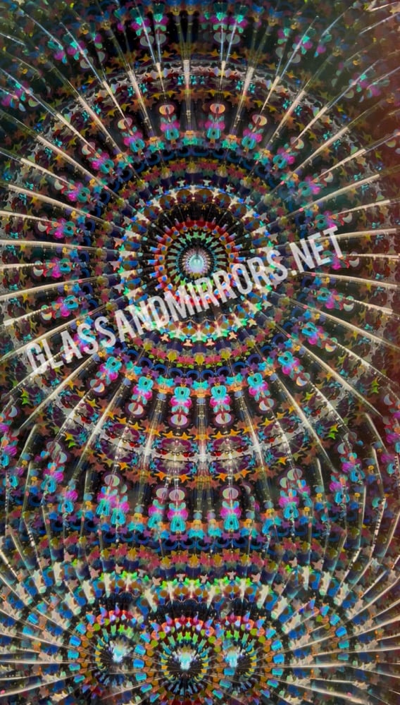 Image of “Meteor Shower” Aura Kaleidoscope (XL)