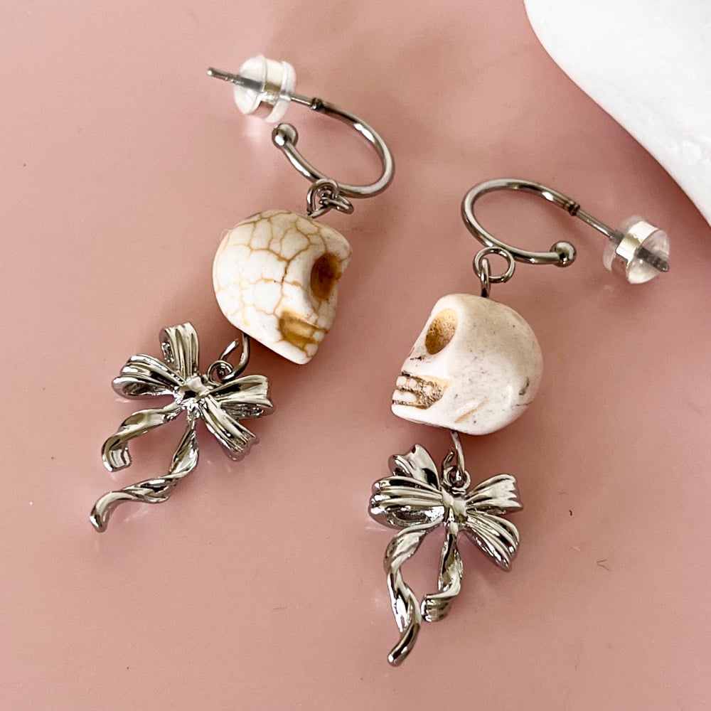 Image of Skull and Bow Half Hoops