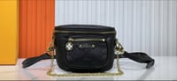 Image 5 of Bum bags (click to browse)