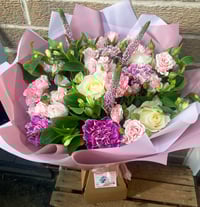 Image 14 of Mothers Day Pale Pinks 🌸