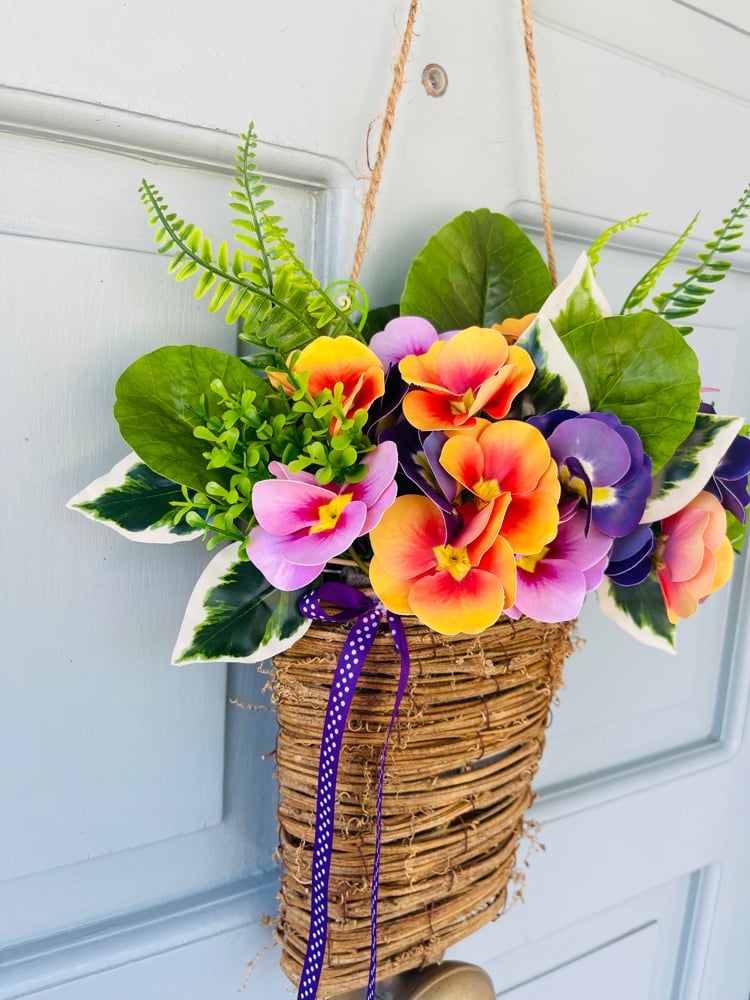 Image of Pansy Wall Basket 