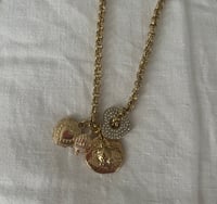 Image 3 of Collier Nine