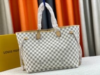 Image 2 of Lou Never - Damier