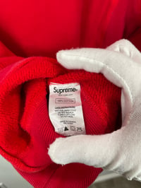 Image 8 of Supreme Box Logo Hoodie (Medium)