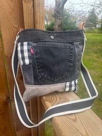 Image 2 of Traveler Coal Jean SlingBag