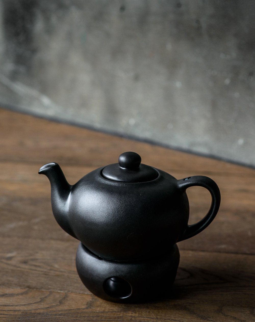 Image of Teapot with candle warmer