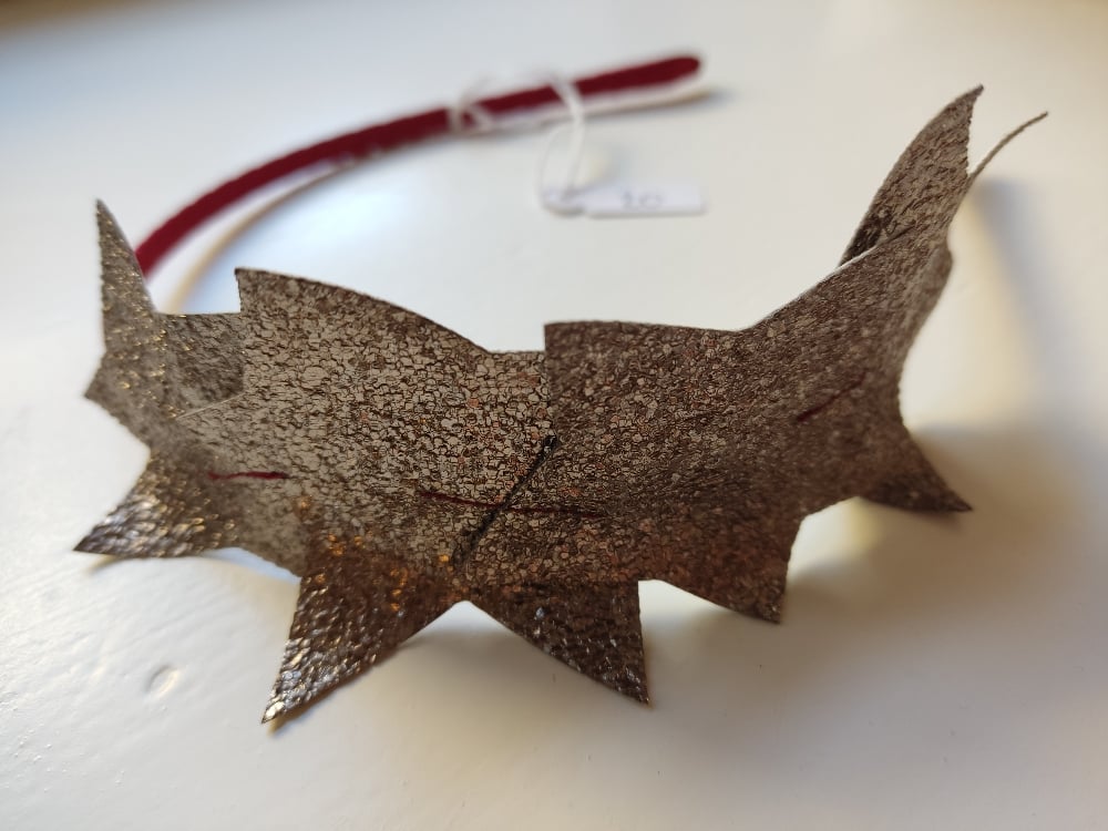 Image of Cerchietto stelle base rossa