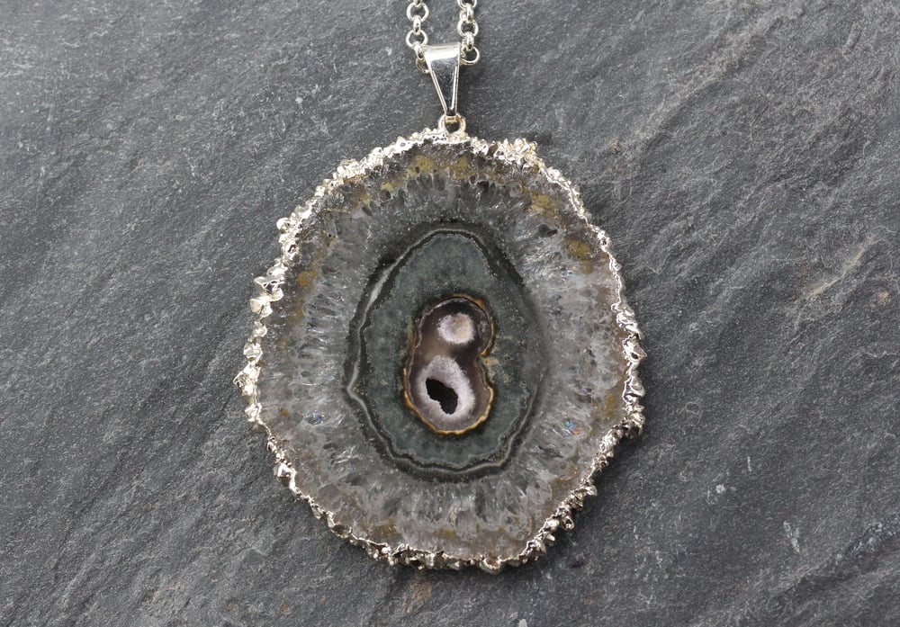 Image of Agate Stalactite Flower Pendant 2