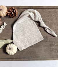 Image 2 of Newborn sleep hat for phoroshoot | grey melange