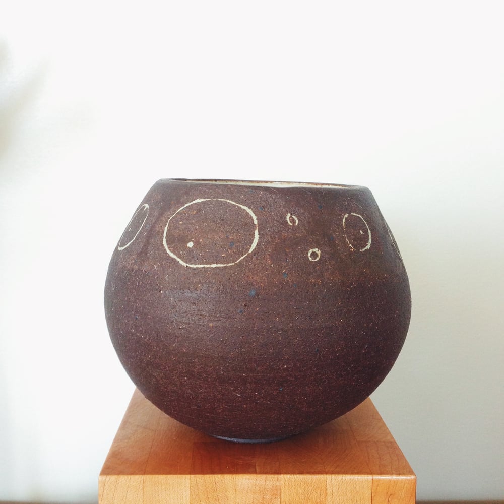 Image of Mishima Circle vase