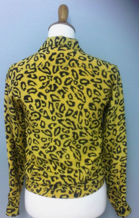 Image of Retro Fitted Animal Print Silk Lined Blouse