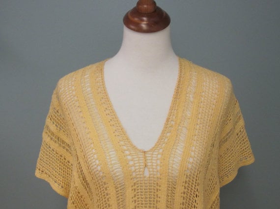 Image of Pale Yellow 80's See-Through Boxy Knit  Sweater