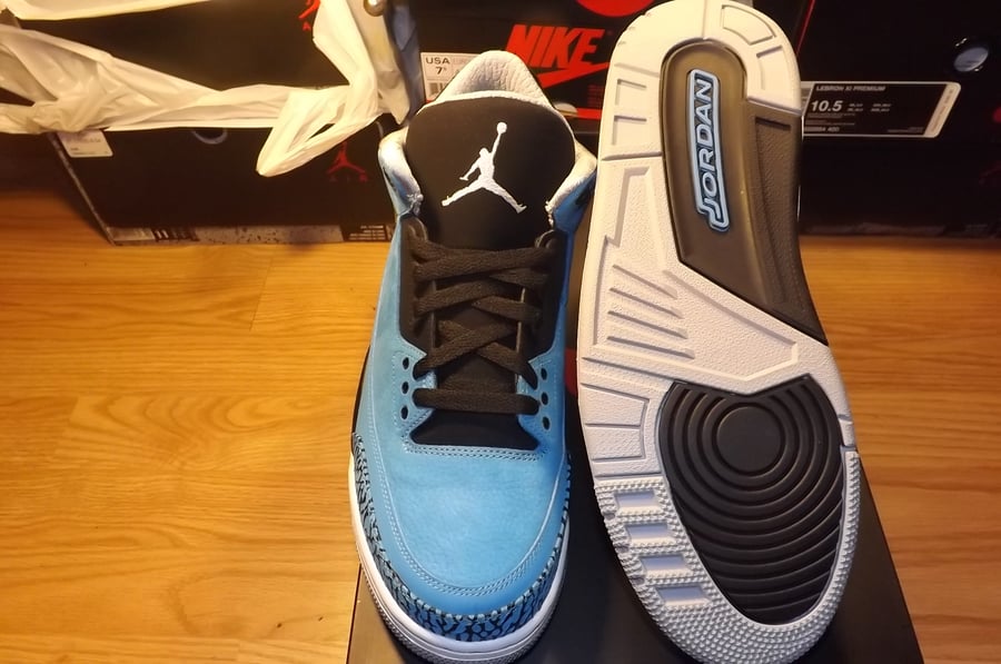 Image of Air Jordan 3 retro "powder blue" 