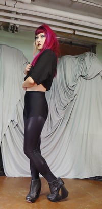 Image 4 of Shiny black leggings 