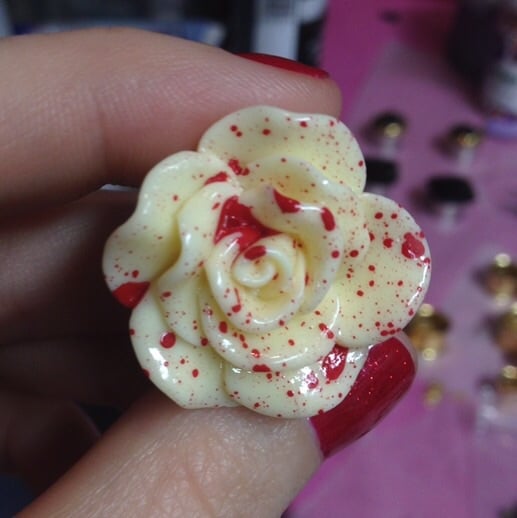 Image of Blood spatter roses (sizes 0g- 1 1/2")