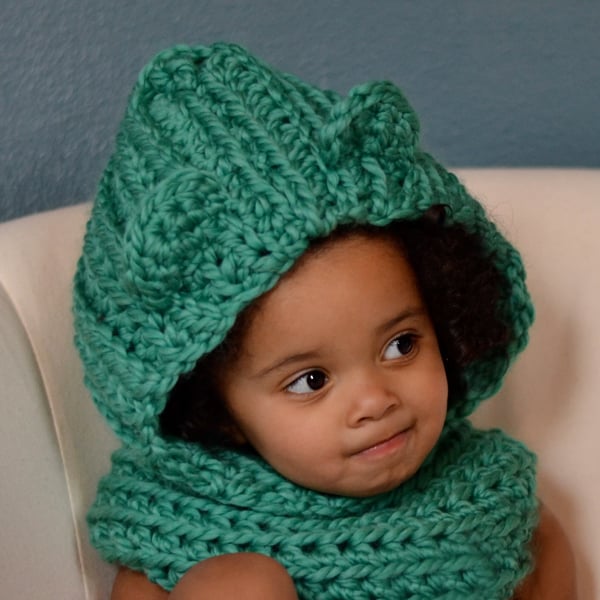 Image of Hooded Bear Cowl