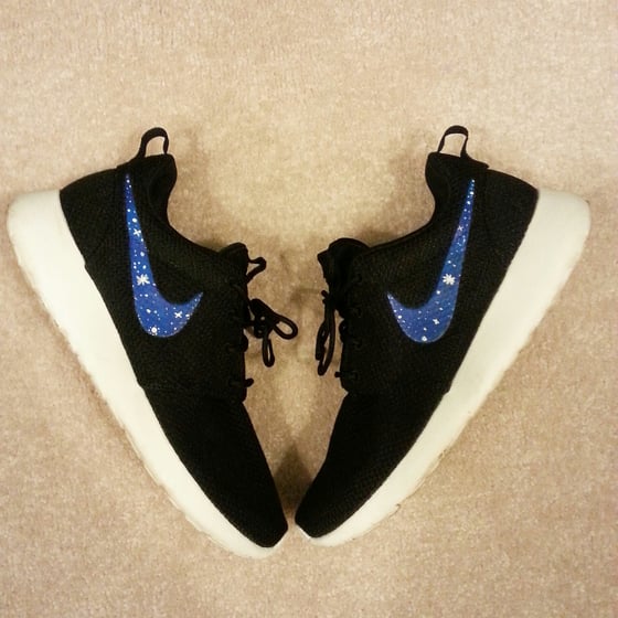 Image of Nike Roshe Run Galaxy Customs 