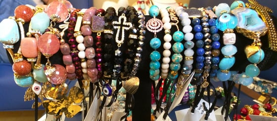 Image of Set of 8 Bangles