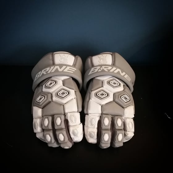 Image of White/Silver Brine Triumphs