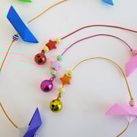 Image 4 of Guirlande origami petits bateaux arc en ciel