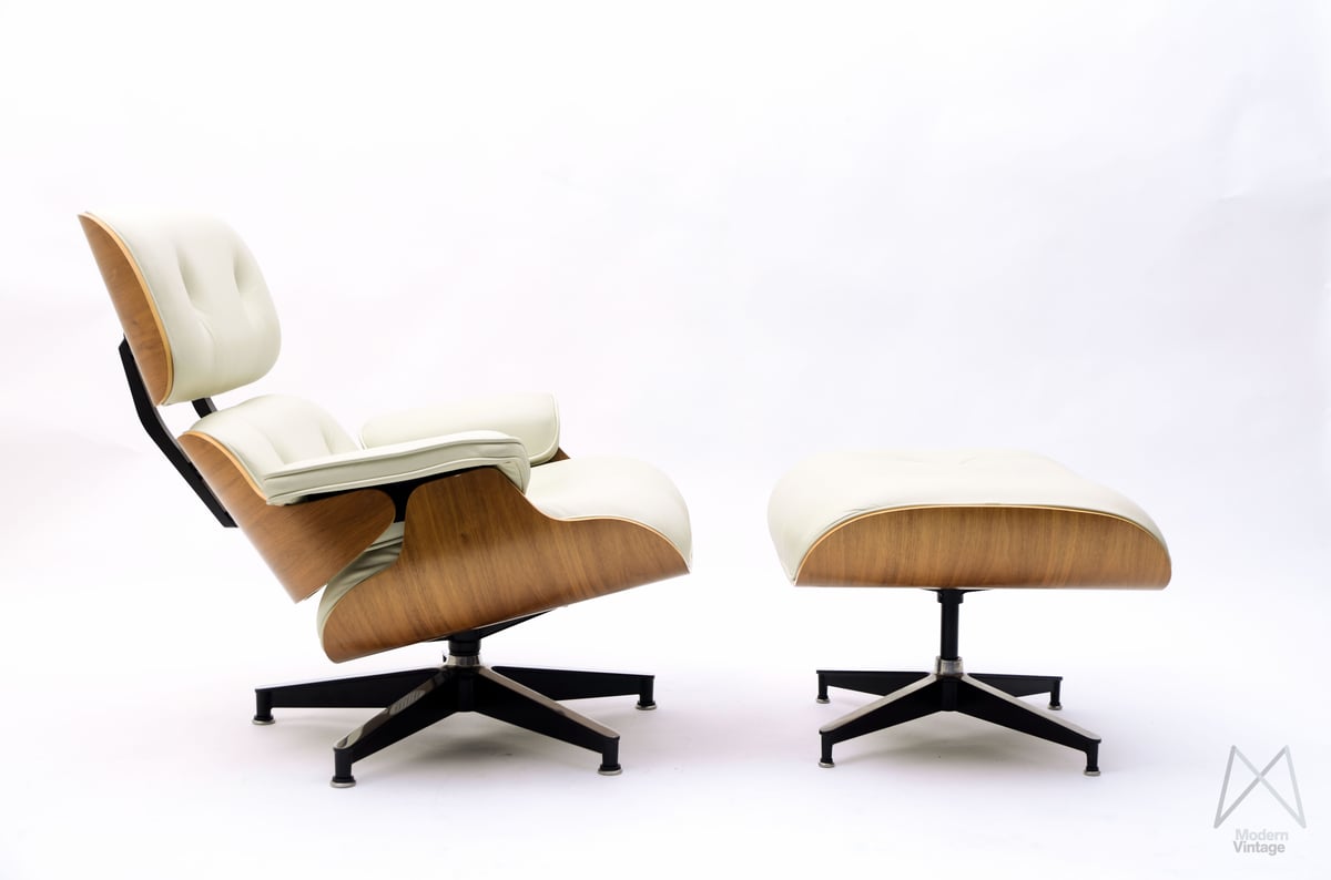 Modern Vintage Amsterdam Original Eames Furniture — Eames Lounge Chair Ottoman Walnut veneer
