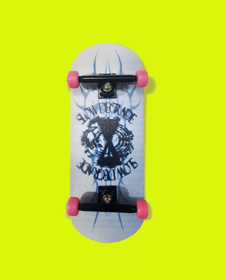 Hourglass Fingerboards