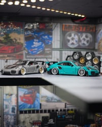 Image 23 of PORSCHE 911 GT2 RS CUSTOMS