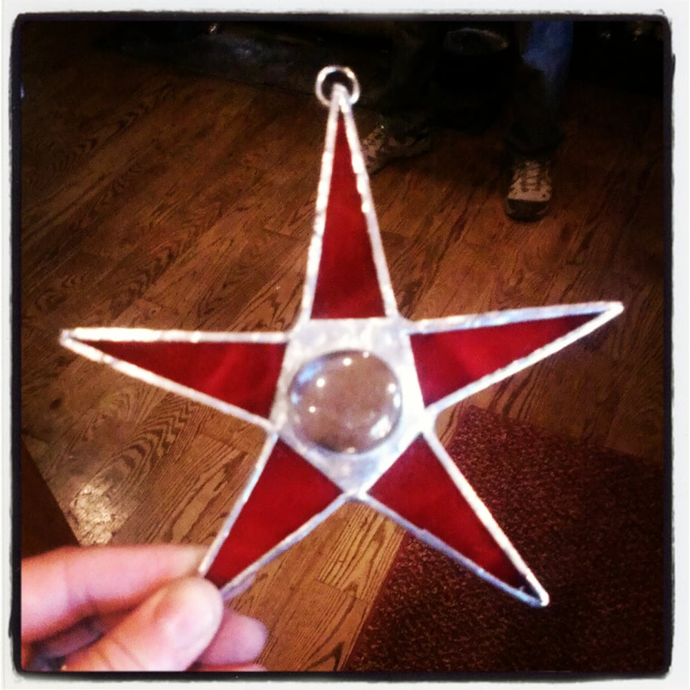 Image of Mini Solid Star w/gem