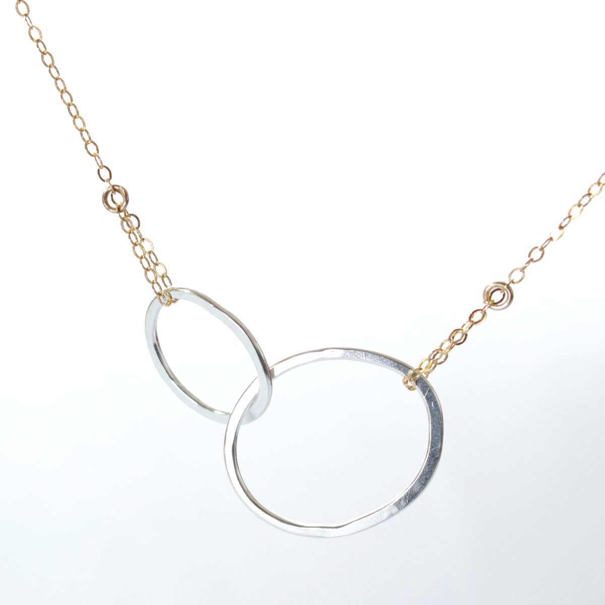 Image of Interlocking silver loops necklace